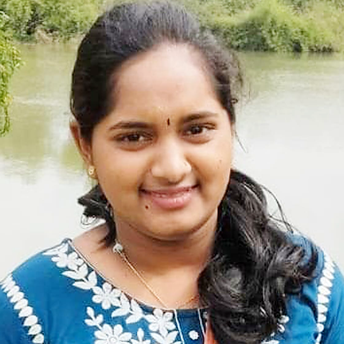 ಸನ್ನಿಧಿ ವಿ.