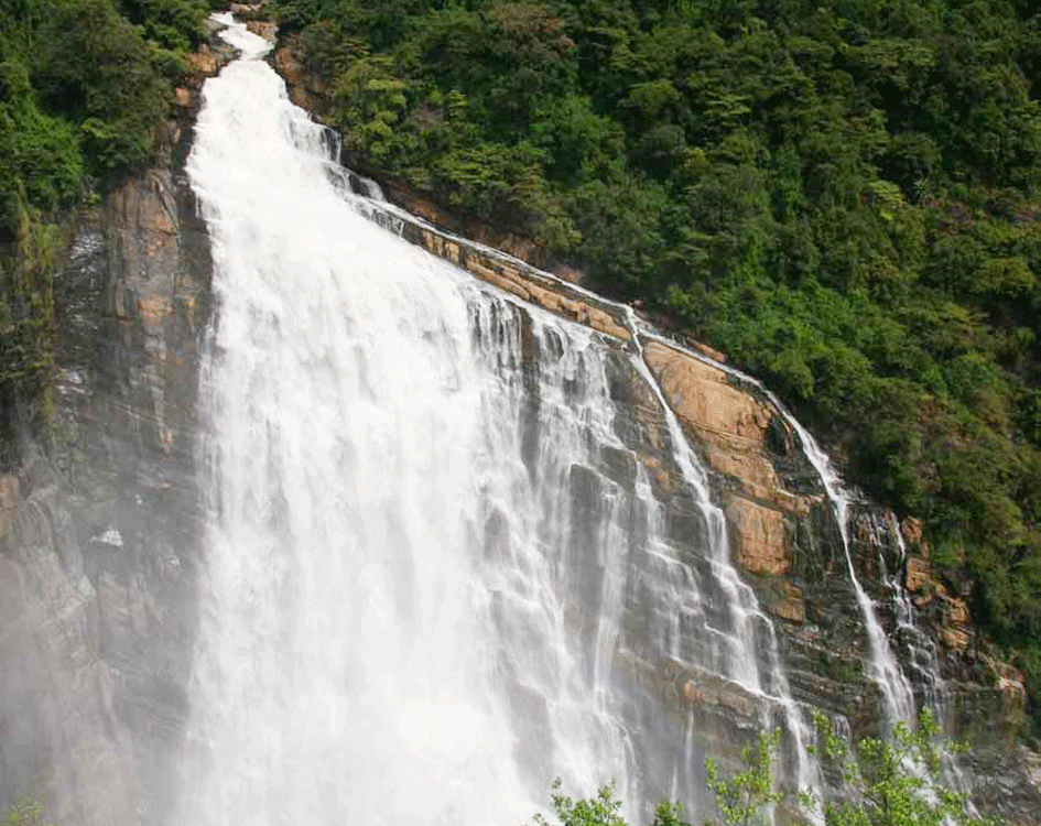 ಪ್ರಕೃತಿ ಪ್ರಿಯರ ಮನಸೆಳೆಯುವ ಉಂಚಳ್ಳಿ…